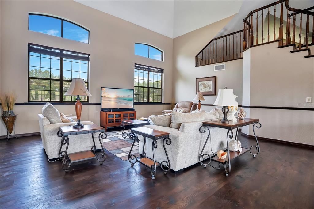 For Sale: $2,000,000 (5 beds, 6 baths, 8715 Square Feet)