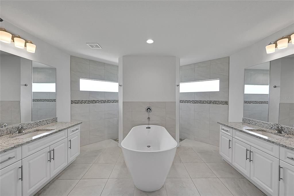 For Sale: $330,000 (4 beds, 2 baths, 1866 Square Feet)