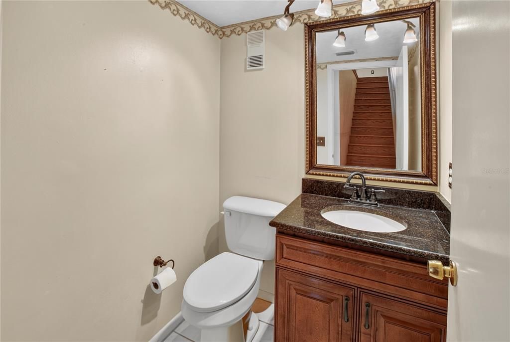 En Venta: $399,900 (2 camas, 2 baños, 1750 Pies cuadrados)