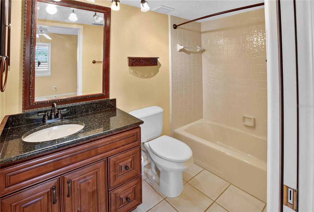 En Venta: $399,900 (2 camas, 2 baños, 1750 Pies cuadrados)