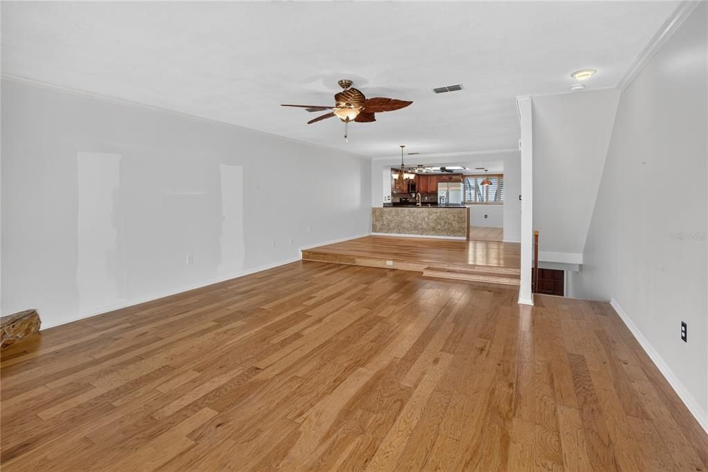 En Venta: $399,900 (2 camas, 2 baños, 1750 Pies cuadrados)