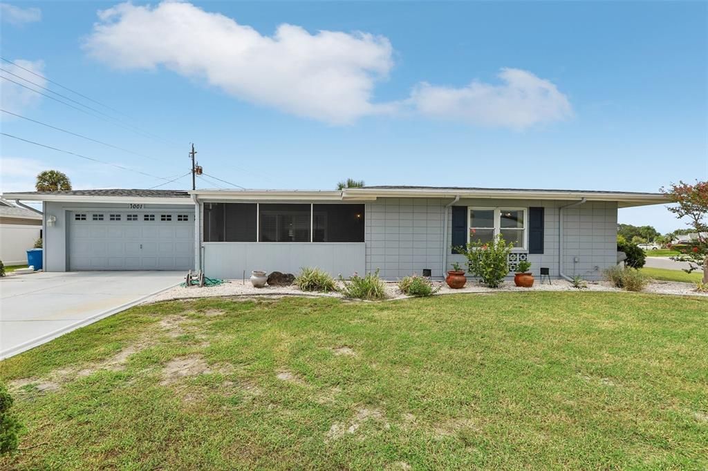 For Sale: $279,900 (2 beds, 2 baths, 1694 Square Feet)