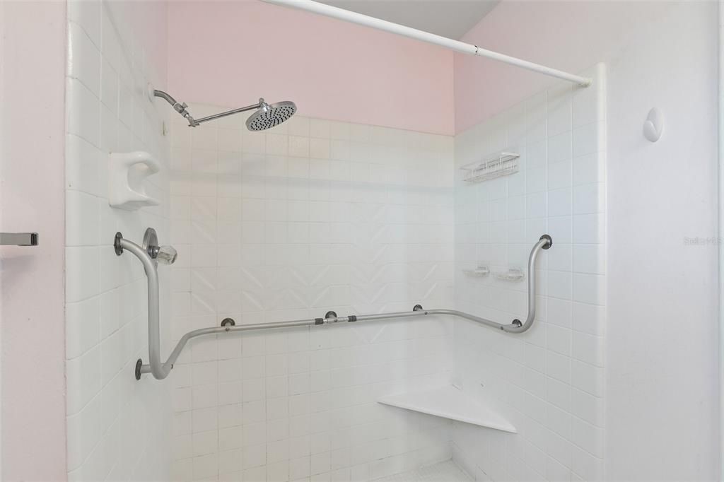 For Sale: $279,900 (2 beds, 2 baths, 1694 Square Feet)
