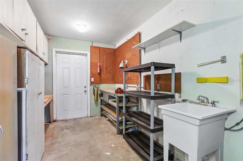 For Sale: $279,900 (2 beds, 2 baths, 1694 Square Feet)
