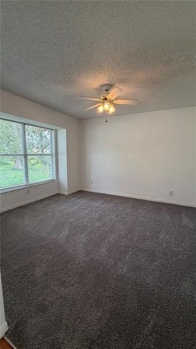 For Rent: $2,100 (3 beds, 2 baths, 2230 Square Feet)
