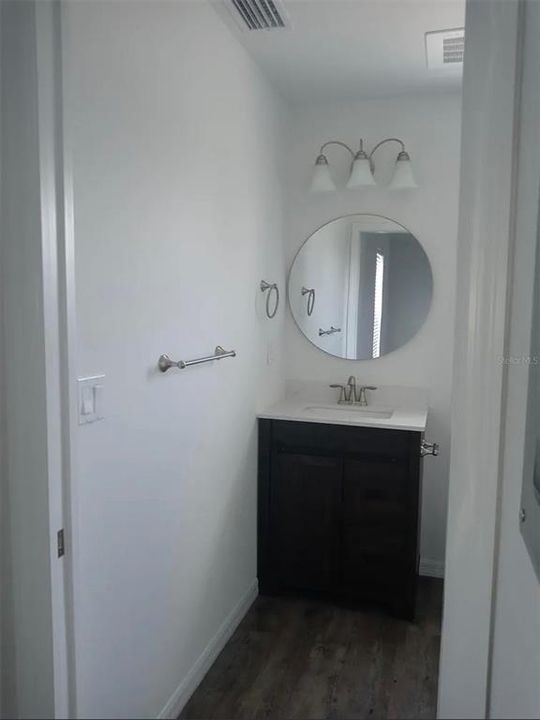 For Rent: $1,450 (1 beds, 1 baths, 470 Square Feet)