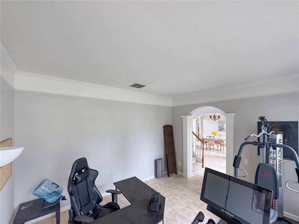 En Venta: $700,000 (5 camas, 3 baños, 3253 Pies cuadrados)