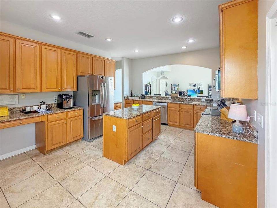 En Venta: $700,000 (5 camas, 3 baños, 3253 Pies cuadrados)