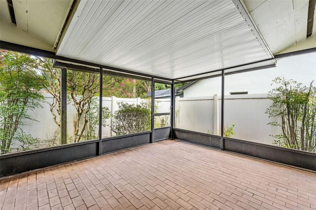 For Sale: $360,000 (2 beds, 2 baths, 1478 Square Feet)