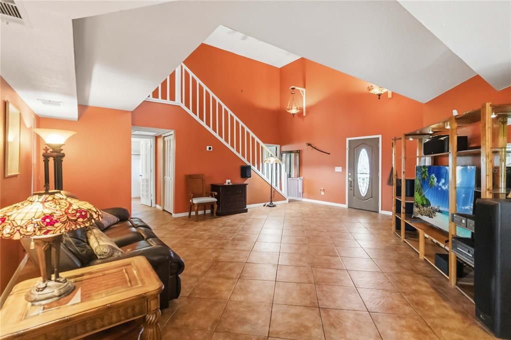 For Sale: $525,000 (4 beds, 2 baths, 2498 Square Feet)