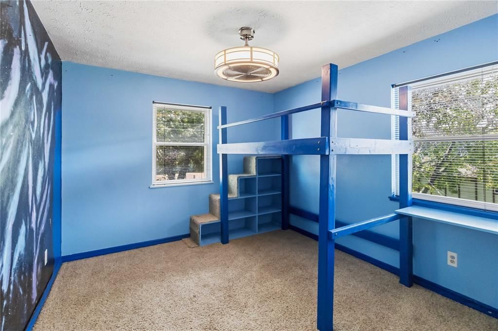 For Sale: $525,000 (4 beds, 2 baths, 2498 Square Feet)
