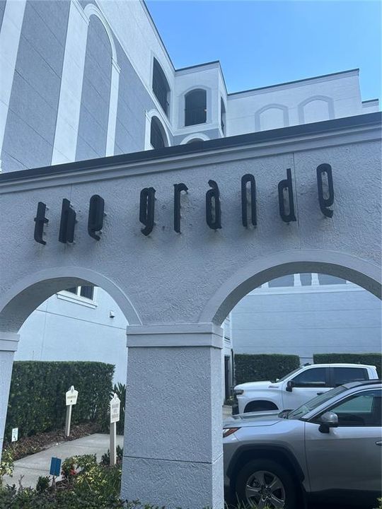 For Rent: $1,525 (1 beds, 1 baths, 667 Square Feet)