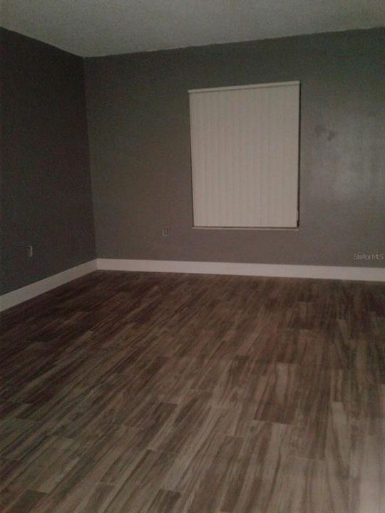 For Sale: $164,000 (2 beds, 2 baths, 1060 Square Feet)