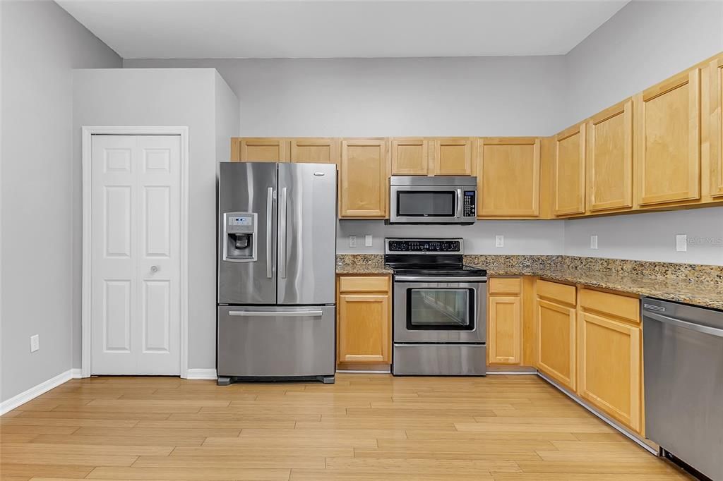 For Sale: $539,000 (3 beds, 2 baths, 2418 Square Feet)