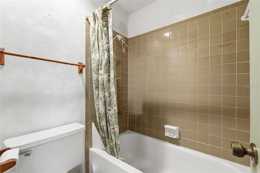 En Venta: $250,000 (2 camas, 2 baños, 1598 Pies cuadrados)