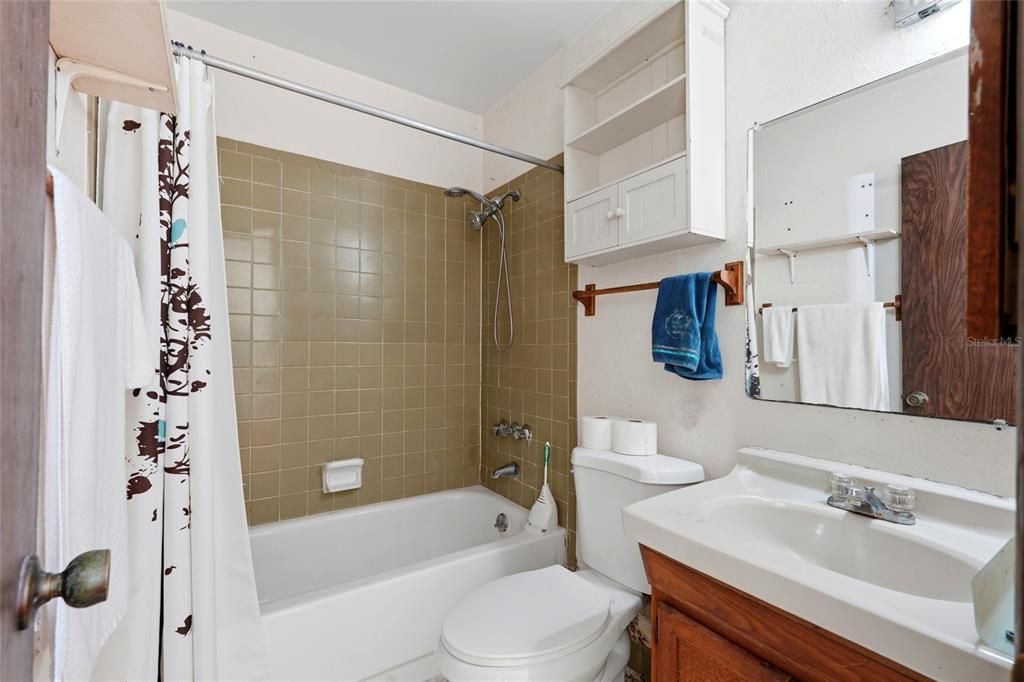 En Venta: $250,000 (2 camas, 2 baños, 1598 Pies cuadrados)