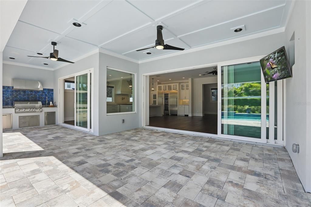 For Rent: $10,000 (6 beds, 4 baths, 3806 Square Feet)