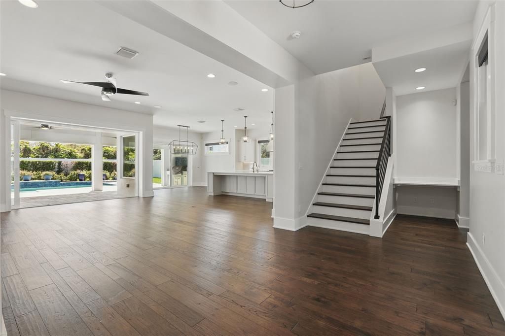 For Rent: $10,000 (6 beds, 4 baths, 3806 Square Feet)