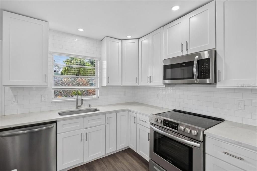 En Venta: $525,000 (4 camas, 0 baños, 1680 Pies cuadrados)
