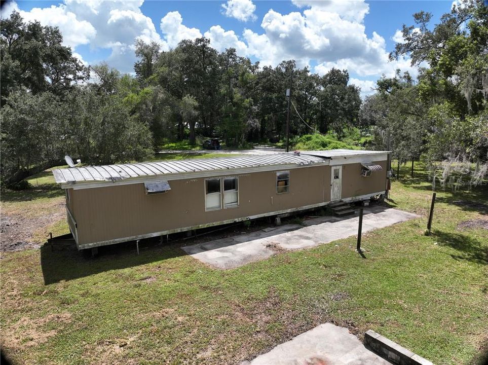 For Sale: $115,000 (2 beds, 1 baths, 672 Square Feet)