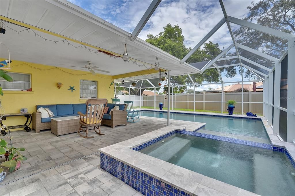 En Venta: $595,000 (3 camas, 2 baños, 1518 Pies cuadrados)