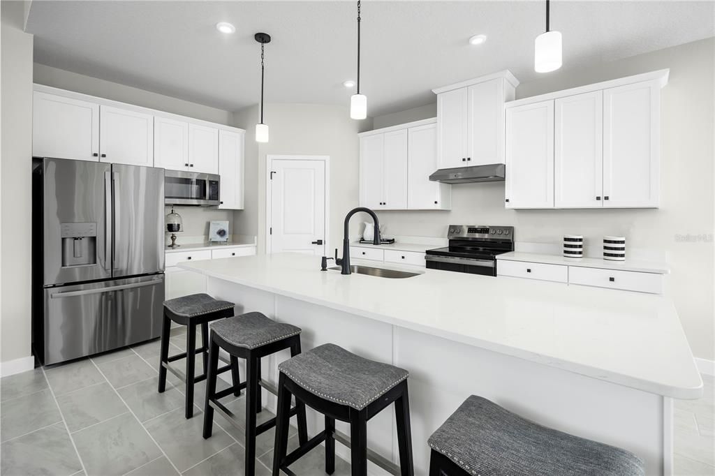 For Sale: $497,800 (4 beds, 2 baths, 2081 Square Feet)