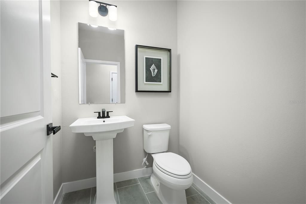 For Sale: $497,800 (4 beds, 2 baths, 2081 Square Feet)