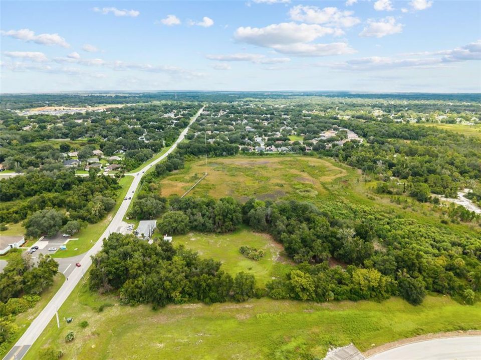 En Venta: $1,950,000 (9.54 acres)
