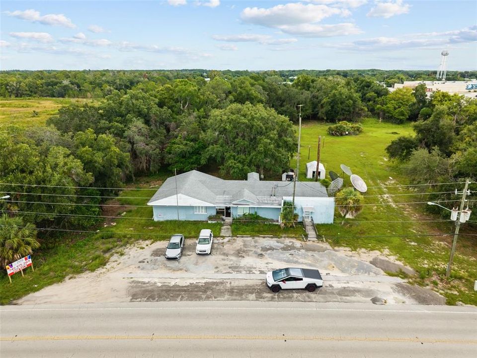 En Venta: $1,950,000 (9.54 acres)
