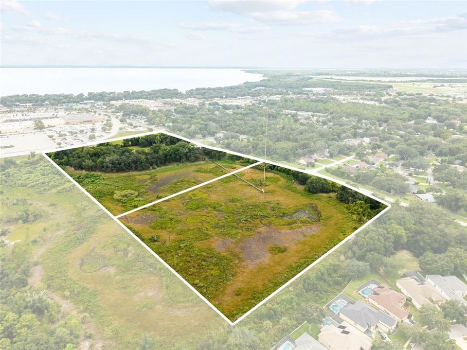 En Venta: $1,950,000 (9.54 acres)