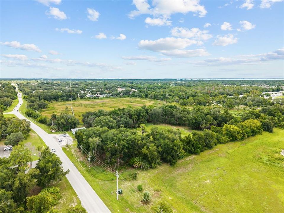 En Venta: $1,950,000 (9.54 acres)