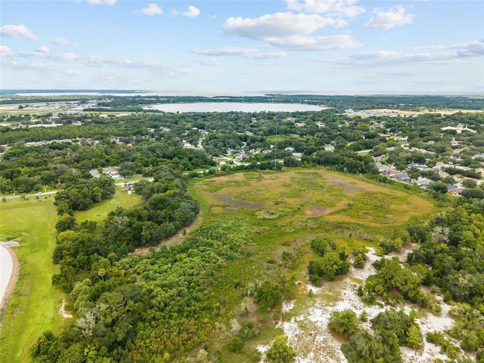 En Venta: $1,950,000 (9.54 acres)