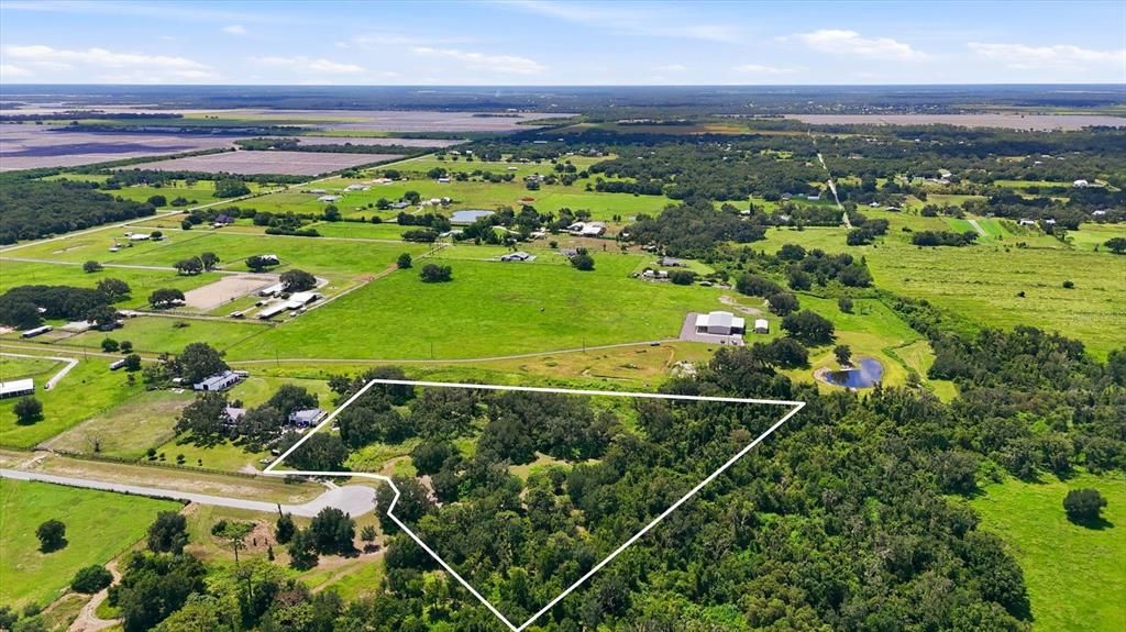 待售: $399,000 (5.11 acres)