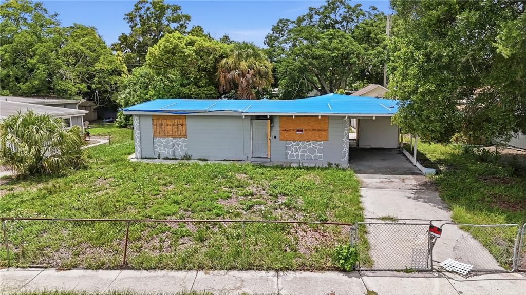 For Sale: $155,000 (2 beds, 1 baths, 888 Square Feet)