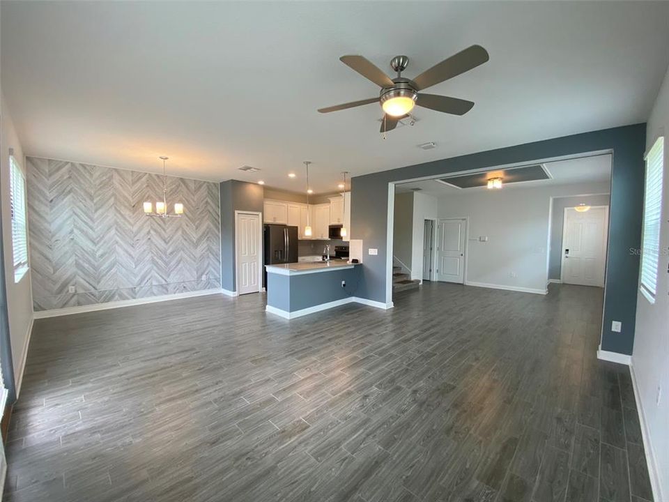 En Renta: $2,499 (4 camas, 3 baños, 2156 Pies cuadrados)