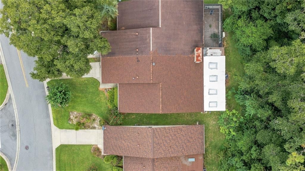 На продажу: $249,999 (2 спален, 2 ванн, 1810 Квадратных фут)