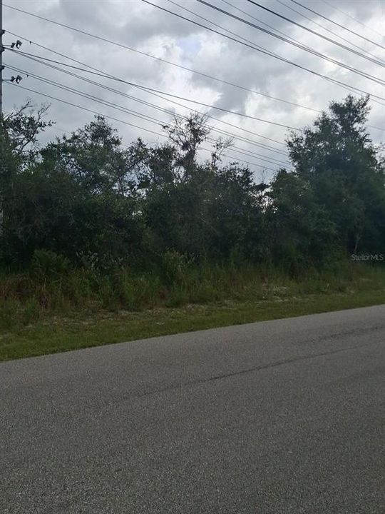 En Venta: $96,900 (0.77 acres)