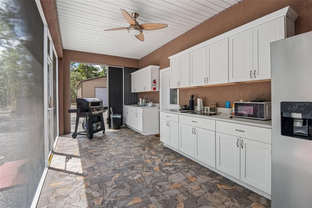 For Sale: $600,000 (4 beds, 3 baths, 2452 Square Feet)