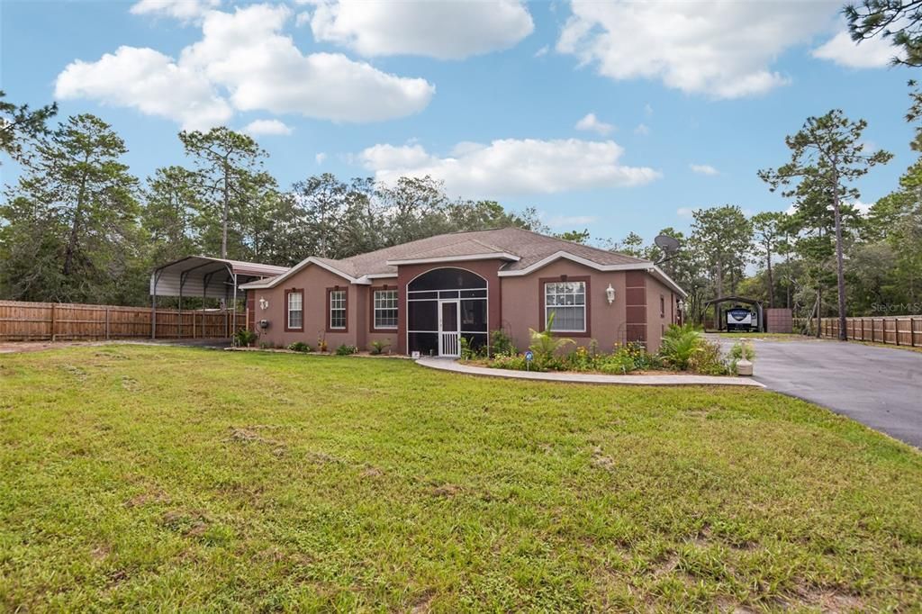 For Sale: $600,000 (4 beds, 3 baths, 2452 Square Feet)