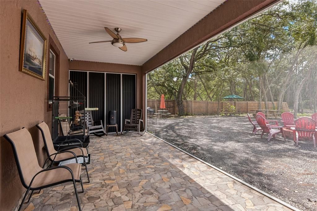 For Sale: $600,000 (4 beds, 3 baths, 2452 Square Feet)