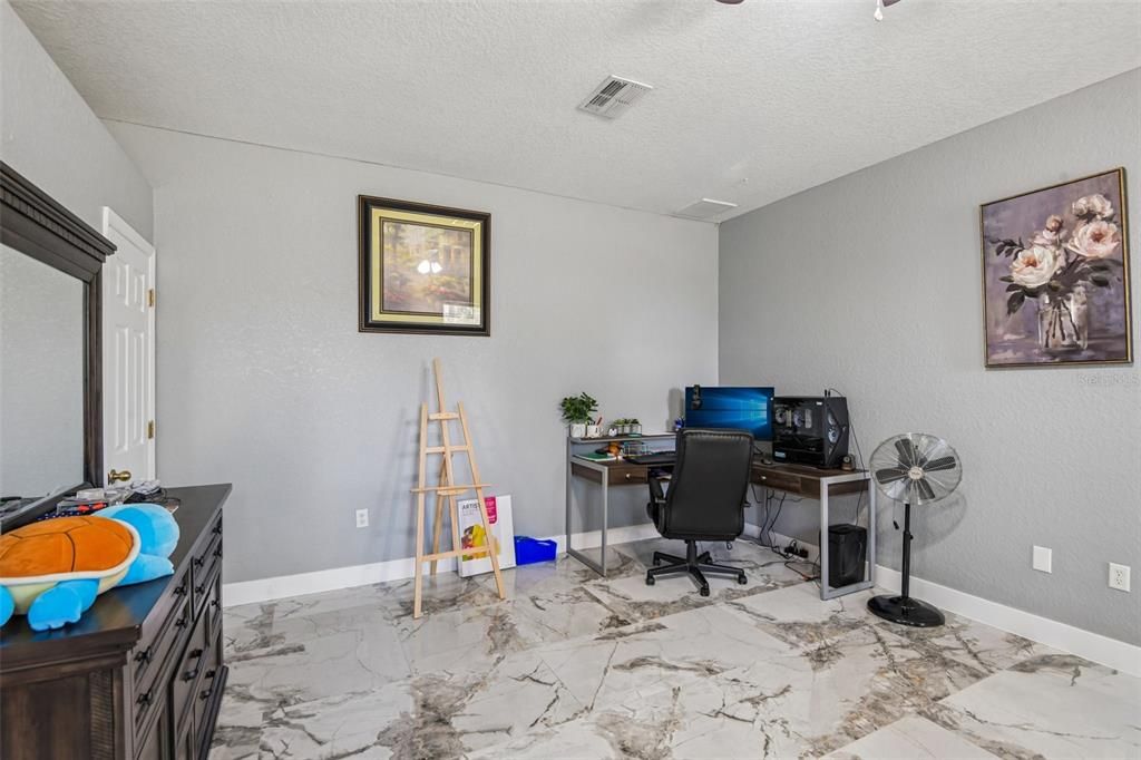 For Sale: $600,000 (4 beds, 3 baths, 2452 Square Feet)