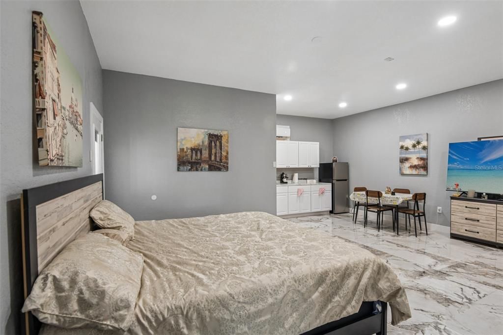 For Sale: $600,000 (4 beds, 3 baths, 2452 Square Feet)