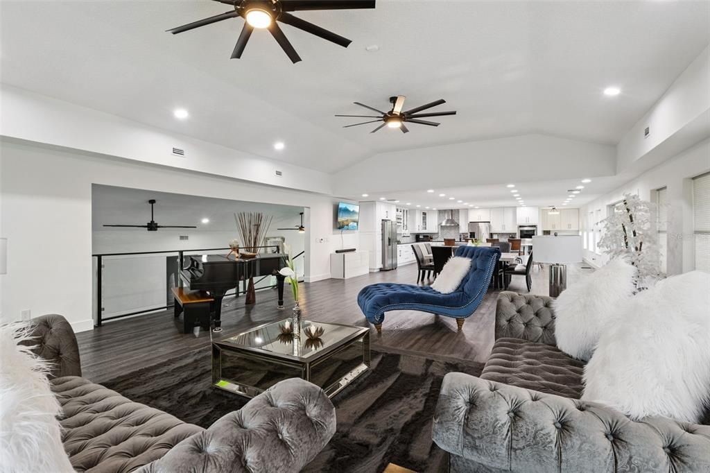 En Venta: $899,000 (5 camas, 3 baños, 5194 Pies cuadrados)