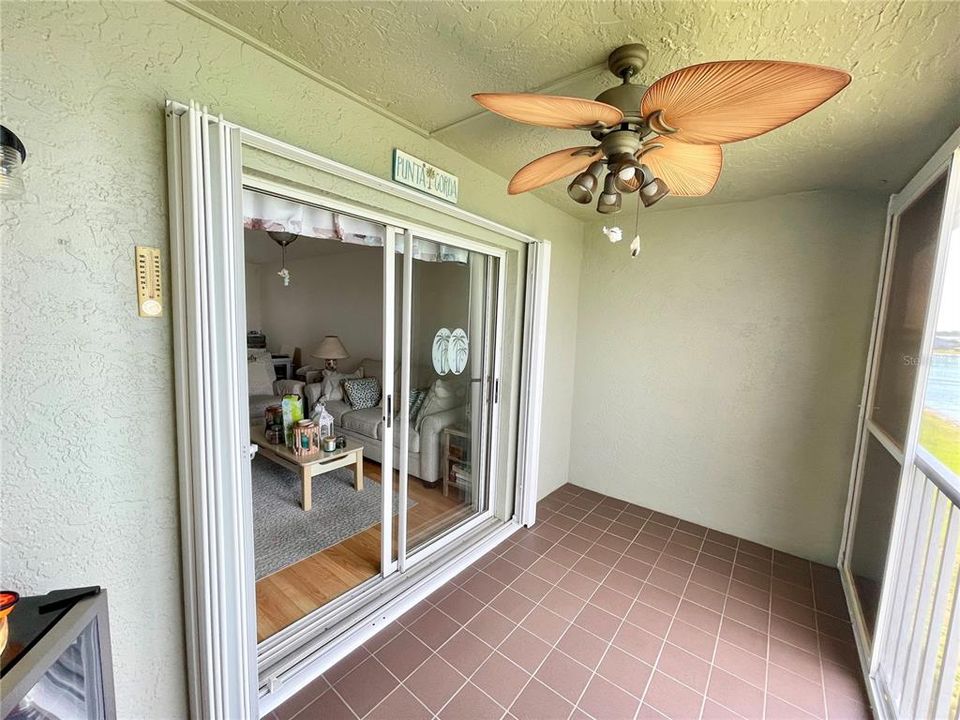 En Venta: $160,000 (2 camas, 2 baños, 1044 Pies cuadrados)