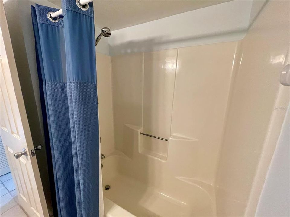 En Venta: $160,000 (2 camas, 2 baños, 1044 Pies cuadrados)
