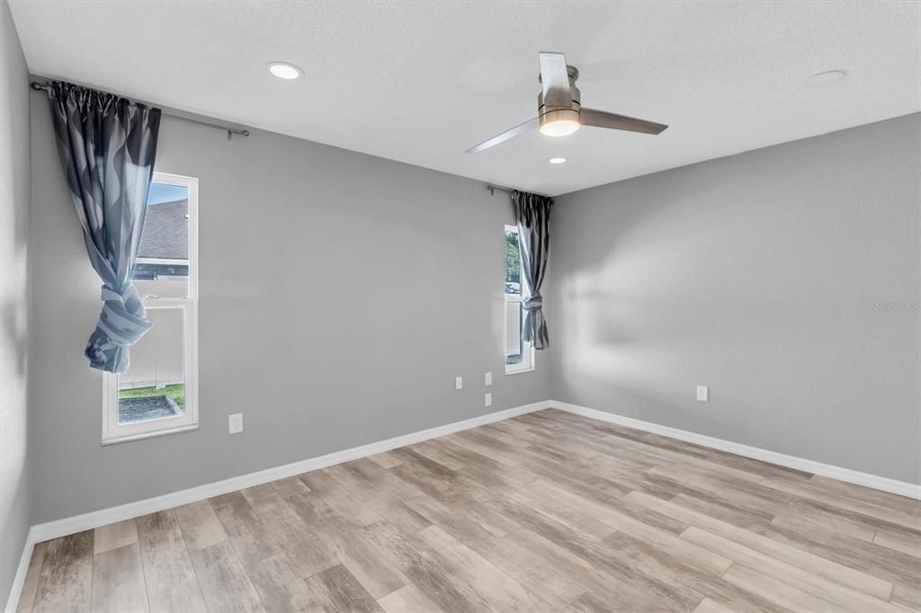For Sale: $415,000 (3 beds, 2 baths, 1743 Square Feet)