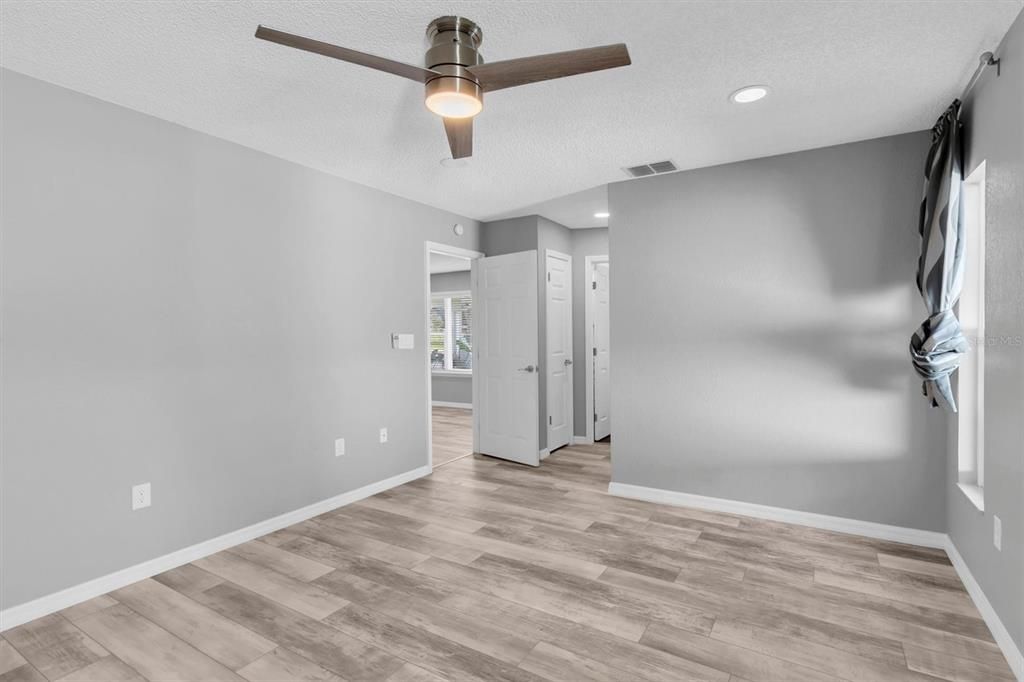 For Sale: $415,000 (3 beds, 2 baths, 1743 Square Feet)