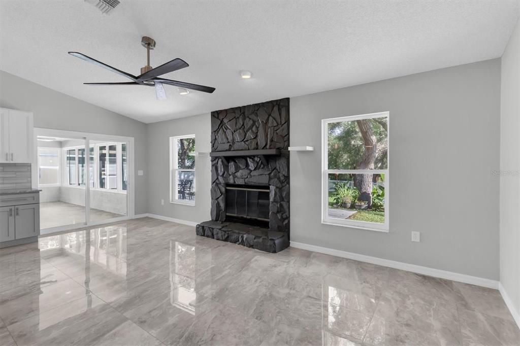 For Sale: $415,000 (3 beds, 2 baths, 1743 Square Feet)