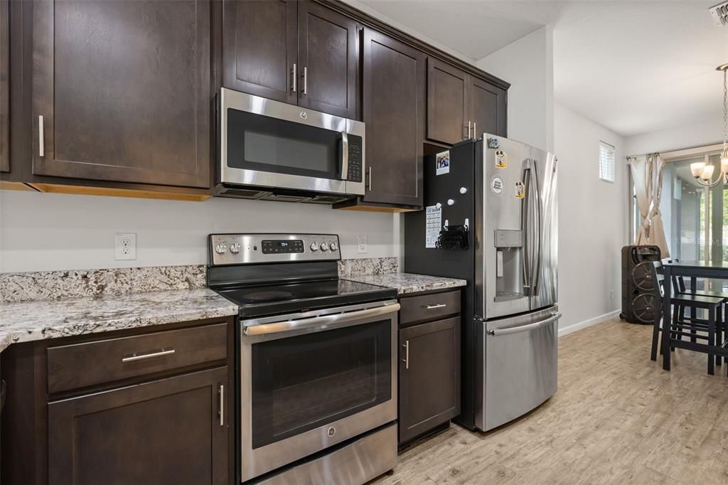 For Sale: $409,900 (3 beds, 2 baths, 2352 Square Feet)