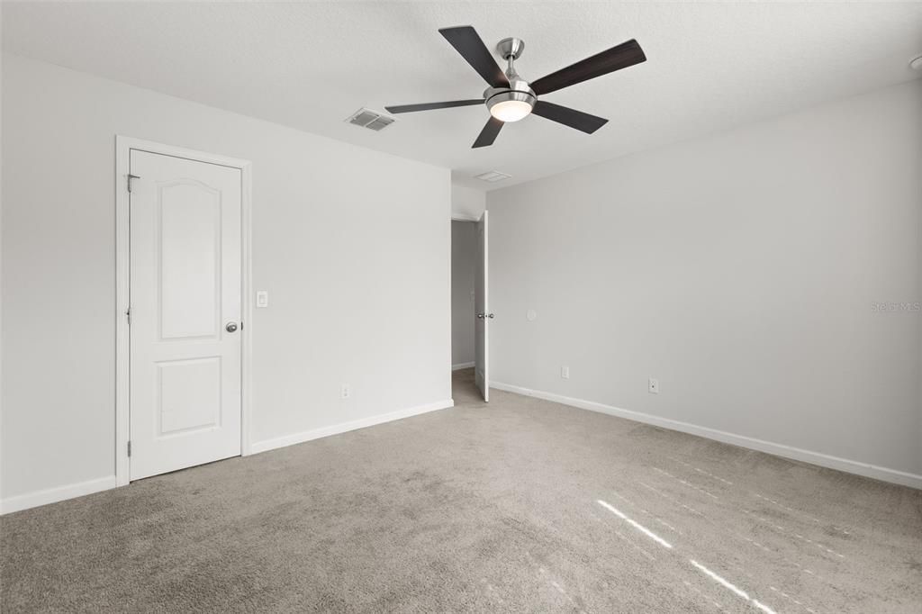 For Sale: $409,900 (3 beds, 2 baths, 2352 Square Feet)